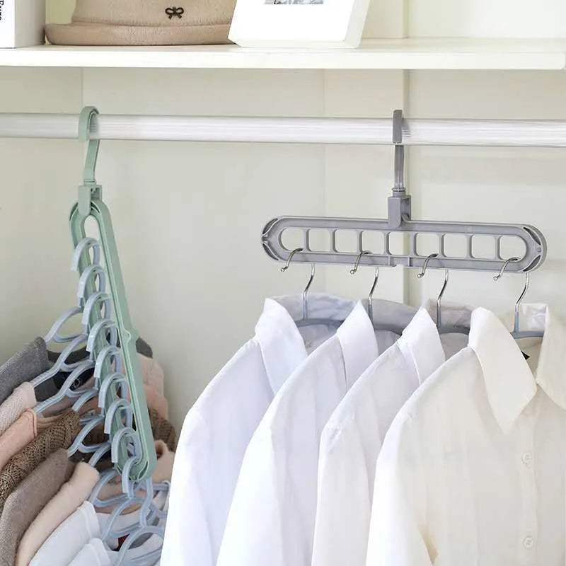 9-in-1 Smart Hanger Pro™
